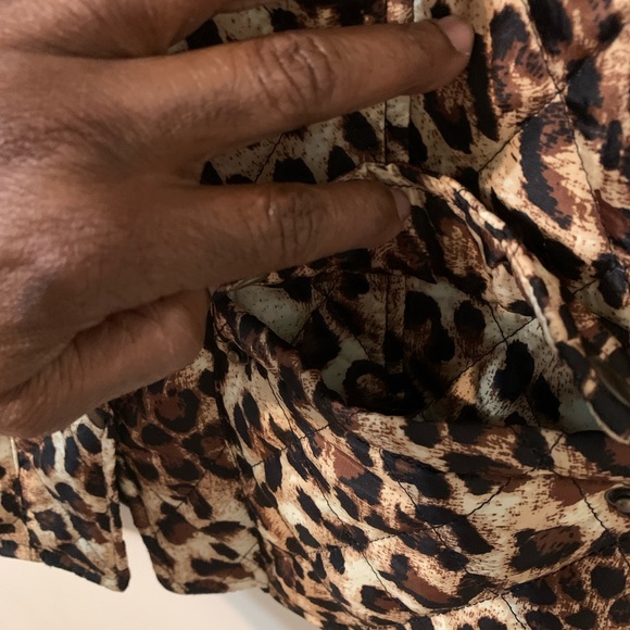 NEW DIRECTIONS Snap Up Front Vest size Medium - Picture 6 of 16